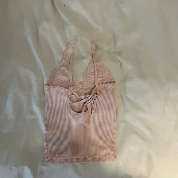 H&M Light Pink Ribbed Knit Top - Picture 2 of 3